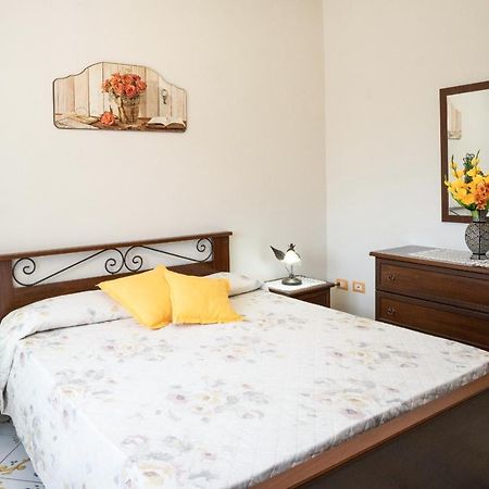 Casa Vacanza La Gardenia ตรามอนติ ภายนอก รูปภาพ