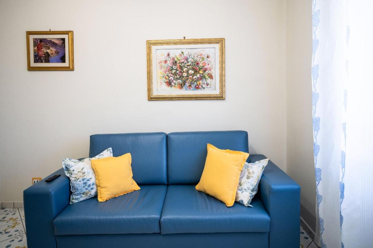 Casa Vacanza La Gardenia ตรามอนติ ภายนอก รูปภาพ