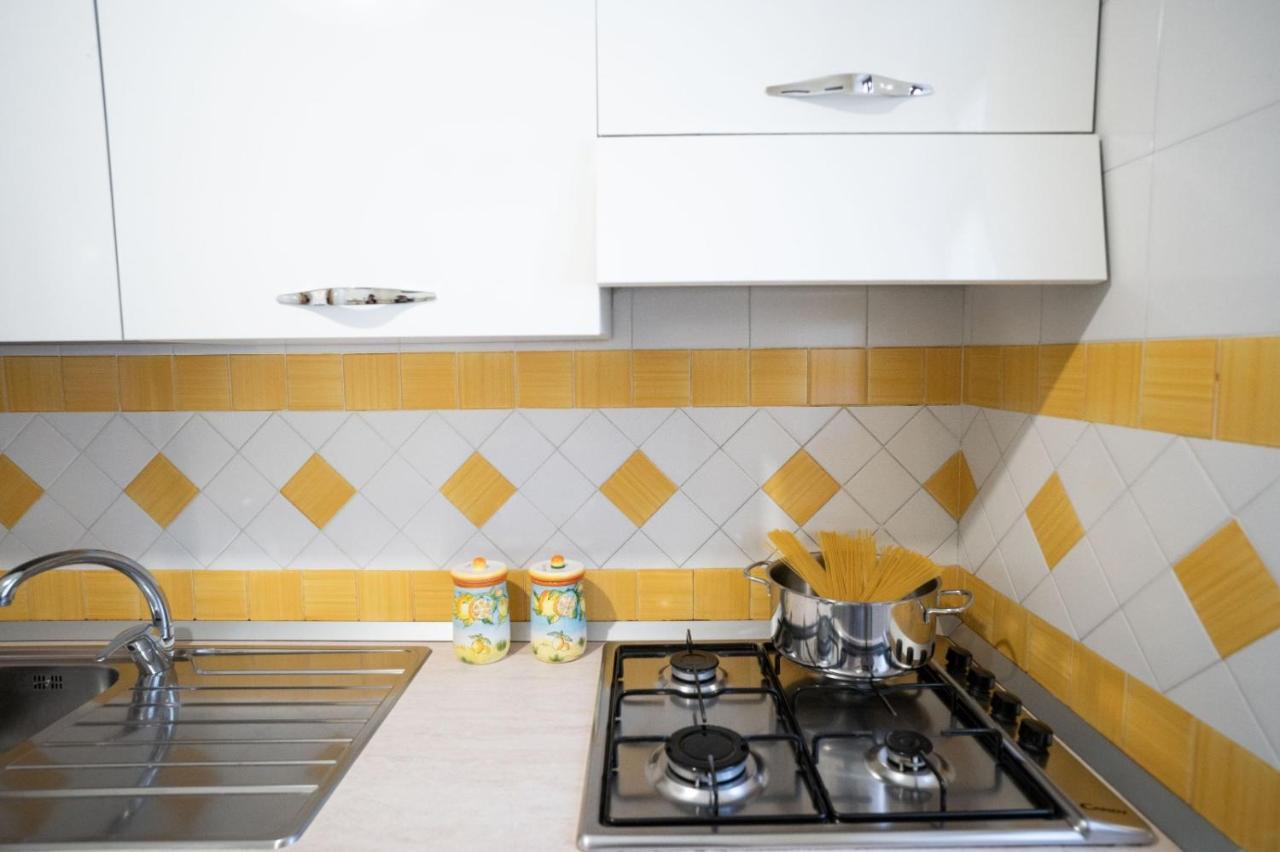 Casa Vacanza La Gardenia ตรามอนติ ภายนอก รูปภาพ